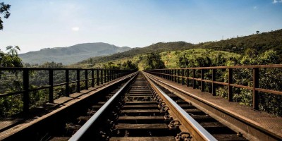 “探索人工智能无限可能”