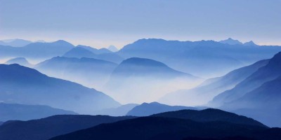 “AI人工智能：创新应用与发展前景”