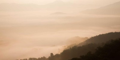 “轻松搞定：聊天人工智能免费入口大全”