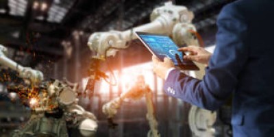 探讨人工智能在医疗和机械行业的应用及其未来发展方向的关键问题