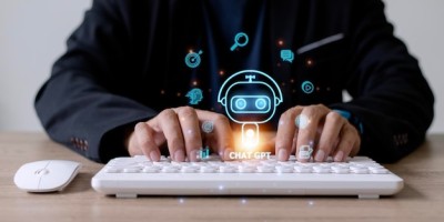 利用 ChatGPT 轻松生成高质量论文：探讨 AI 写作工具的优势和风险