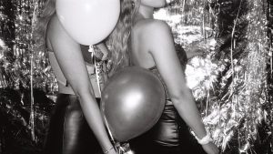 “AI写作：点燃创造力”