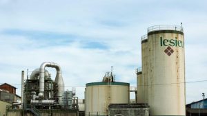 “中文版：chat人工智能免费入口推荐”