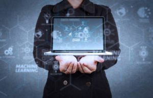 智能技术赋能教育新模式：探讨未来课堂教学的变革之路